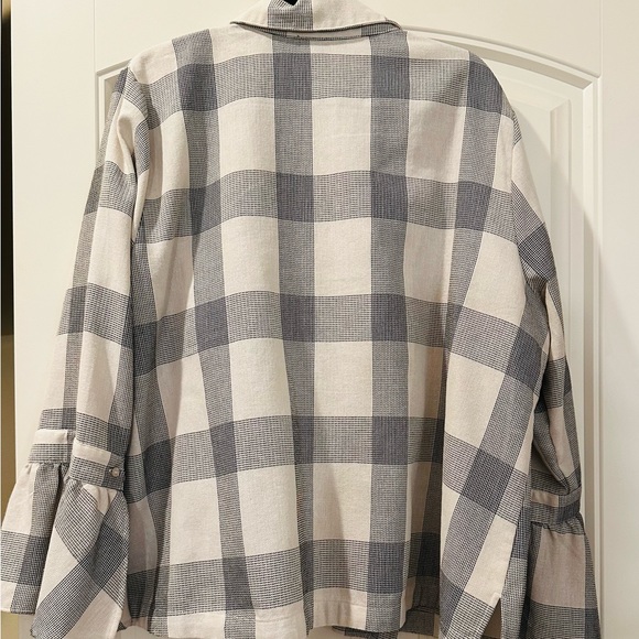 Lane Bryant Bell Sleeved button down blouse - Picture 2 of 4